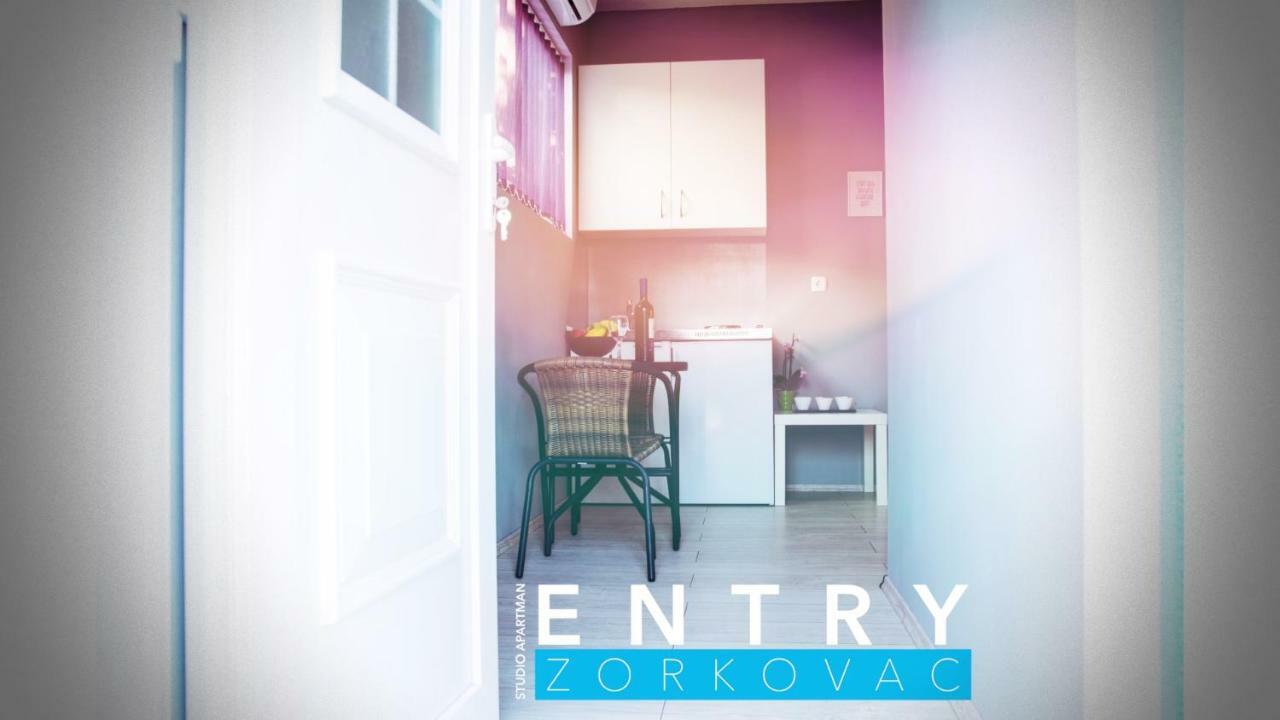 OzaljStudio Apartman Zorkovacアパートメント エクステリア 写真